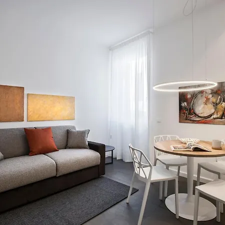 Residenza Fontanella Barberini By Spanish Steps 아파트