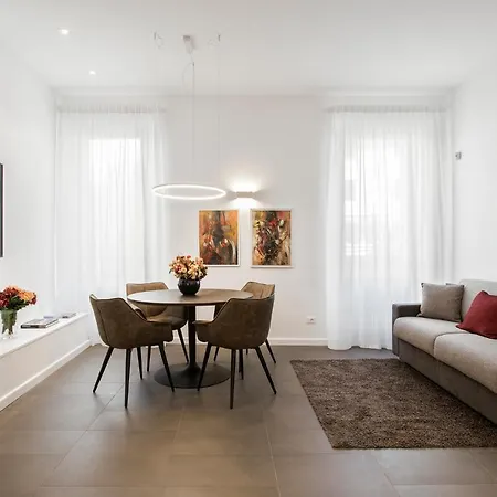 Residenza Fontanella Barberini By Spanish Steps