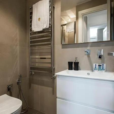 Residenza Fontanella Barberini By Spanish Steps Apartment