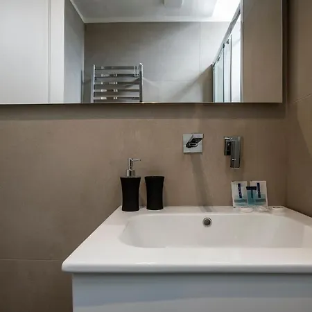 Residenza Fontanella Barberini By Spanish Steps