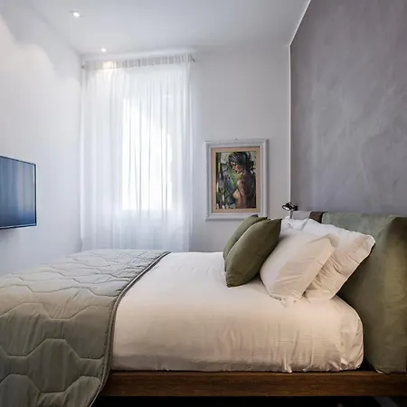 Apartment Residenza Fontanella Barberini By Spanish Steps Rome