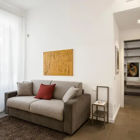 Residenza Fontanella Barberini By Spanish Steps Rome